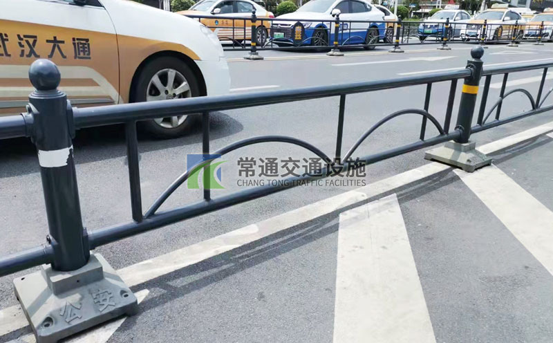 大圓管道路中心隔離機(jī)非隔離彎弧護(hù)